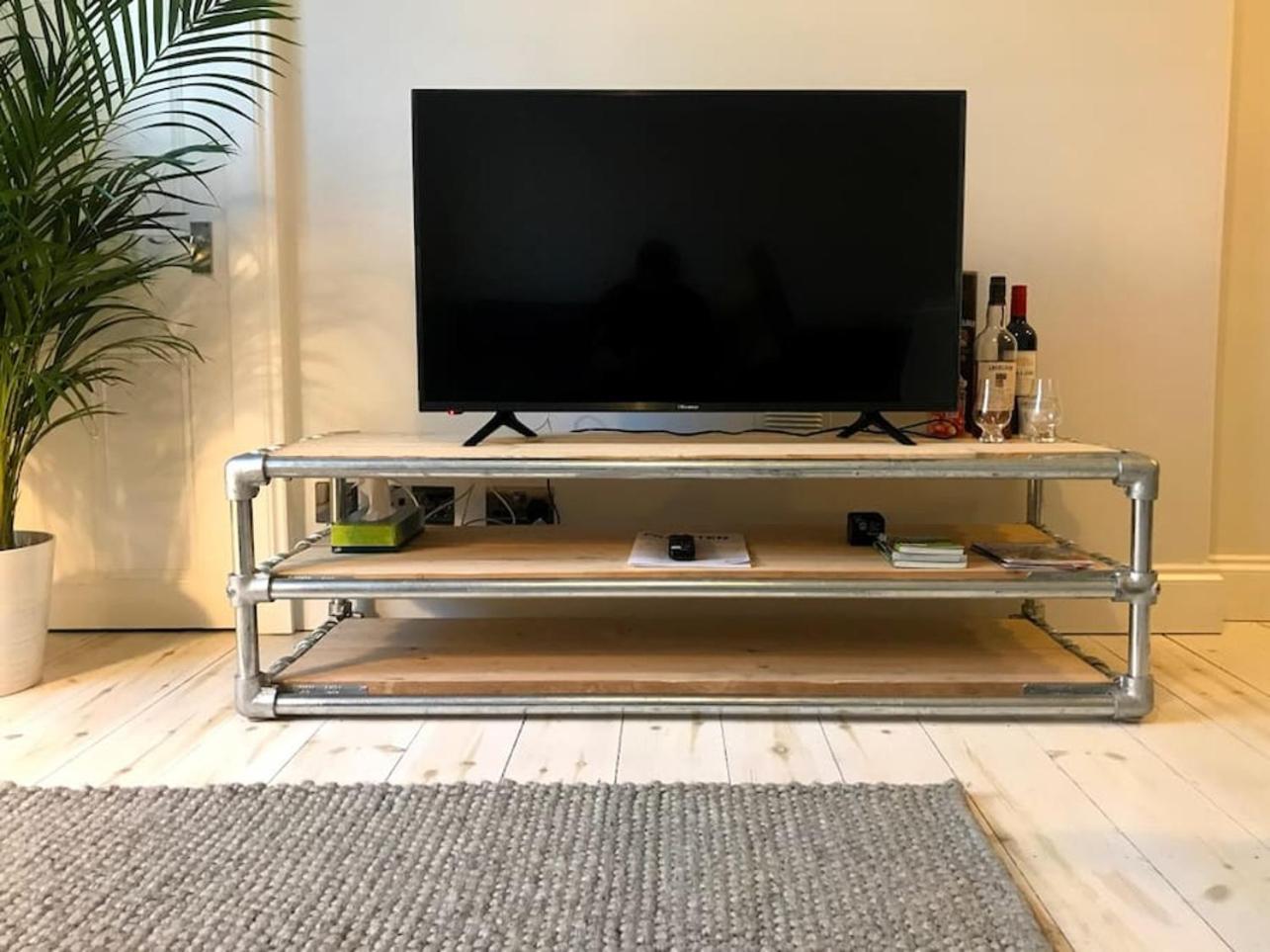 Relax In Style In Edinburghs Buzzing West End Appartement